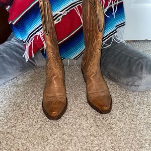 Real leather cowgirl boots!